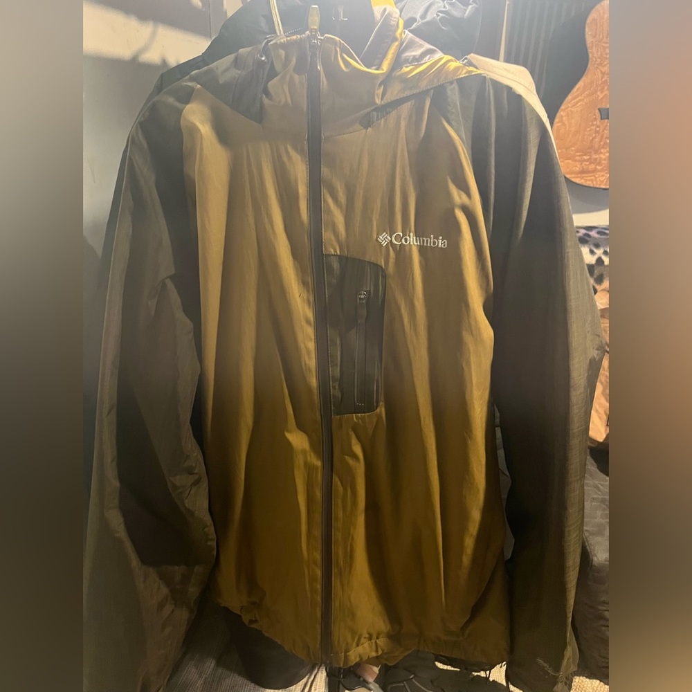 Columbia sportswear Omni tech Large